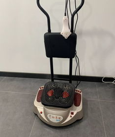 溫馨夕陽紅 當社區成為第二個家，美容技術如何點亮銀發時光