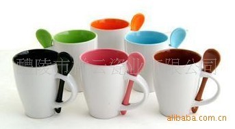 醴陵祥云瓷業(yè) 專業(yè)生產(chǎn)的環(huán)保日用陶瓷烤花杯碗盤，品質(zhì)與美學(xué)的雙重之選